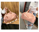 Sac de sport femme avec compartiment chaussures, sac de yoga imperméable et sac à dos de natation humide/sèche, tote de fitness pour voyage